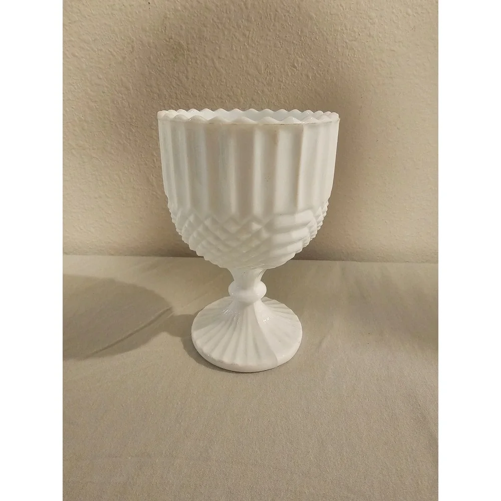 Vintage White Milk Glass Pedestal Vase Diamond Point Ribbed Scalloped Rim 6.25